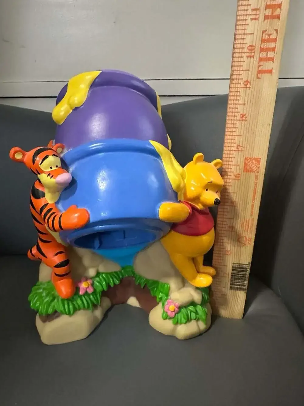 Vintage 2002 Disney Winnie the Pooh and Tigger Honey Dixie Cup Dispenser Bath
